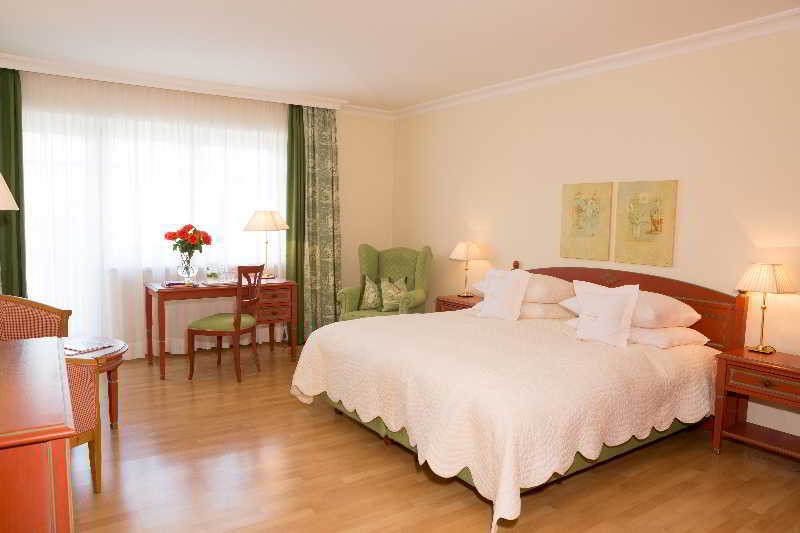 מראנו Hotel Pienzenau Am Schlosspark מראה חיצוני תמונה
