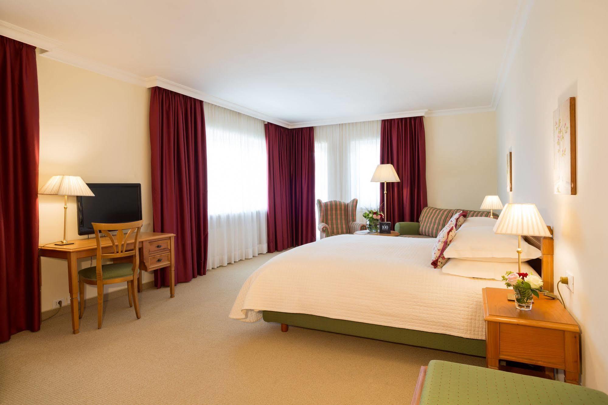 מראנו Hotel Pienzenau Am Schlosspark מראה חיצוני תמונה